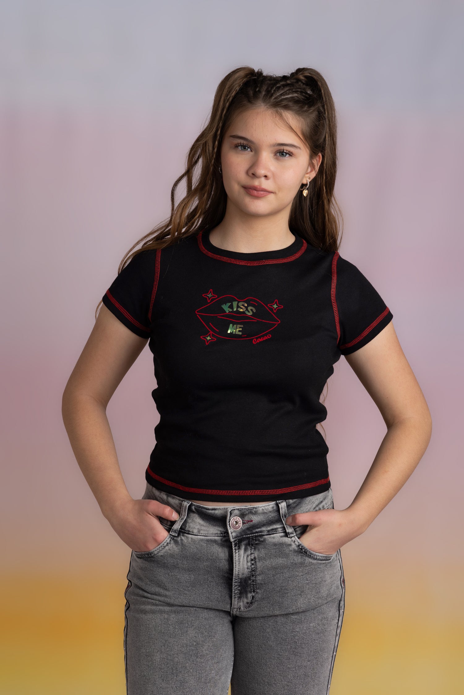 Polera Toledo Regular Hilo Contratono y Estampado Negro Cacao