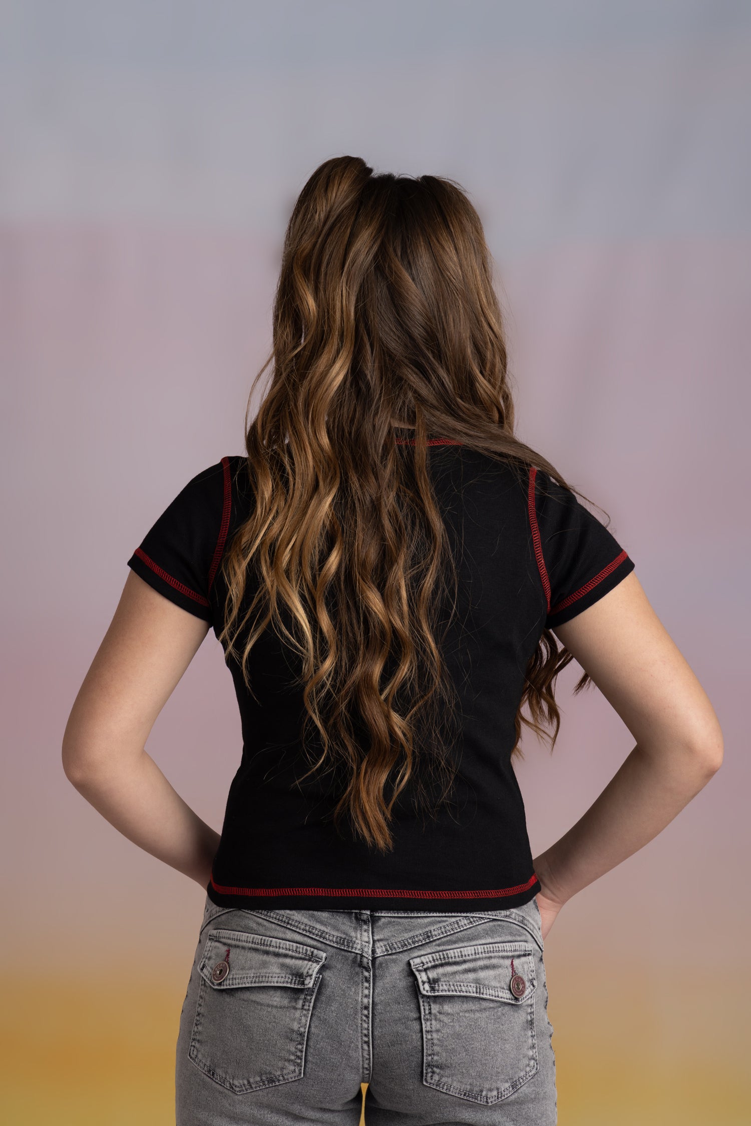 Polera Toledo Regular Hilo Contratono y Estampado Negro Cacao