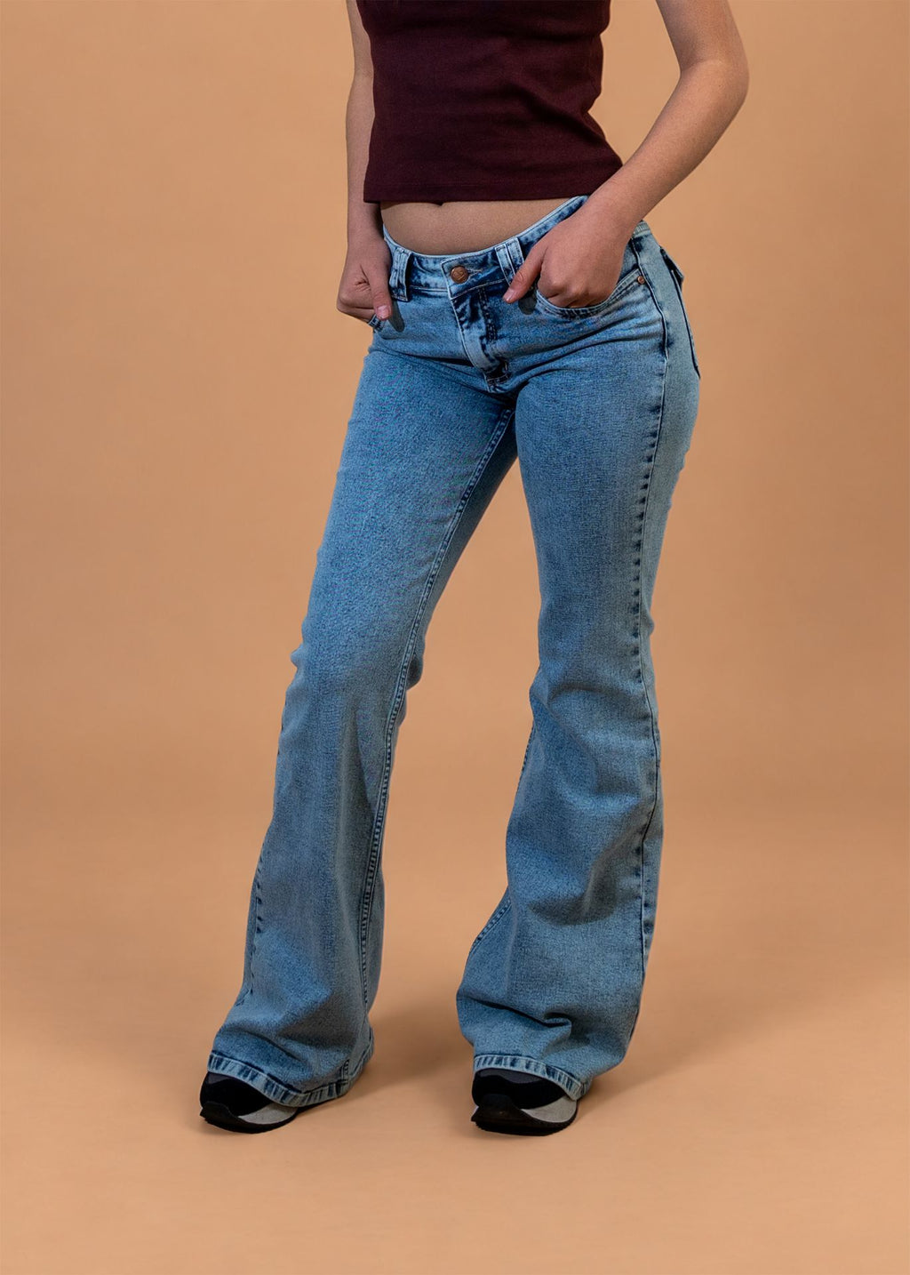 Jeans Lois Flare Tapetas Bordadas Azul Cacao