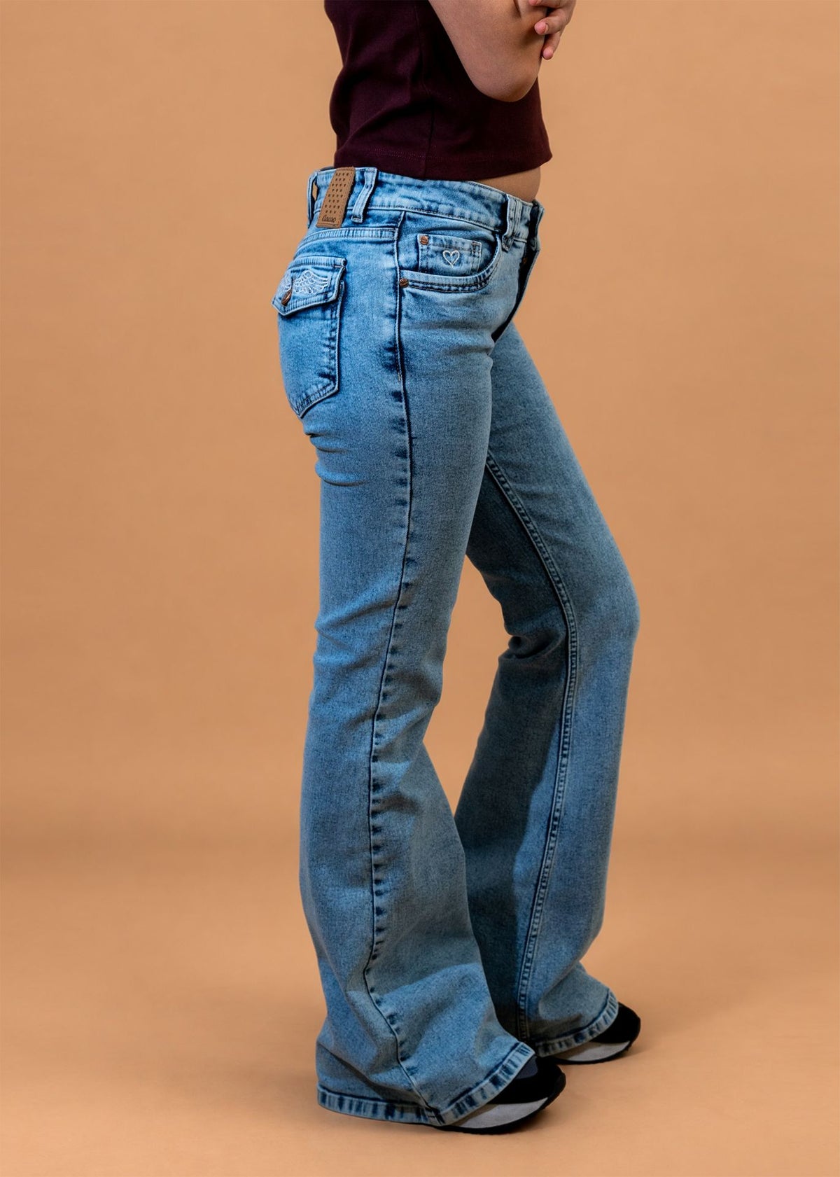 Jeans Lois Flare Tapetas Bordadas Azul Cacao