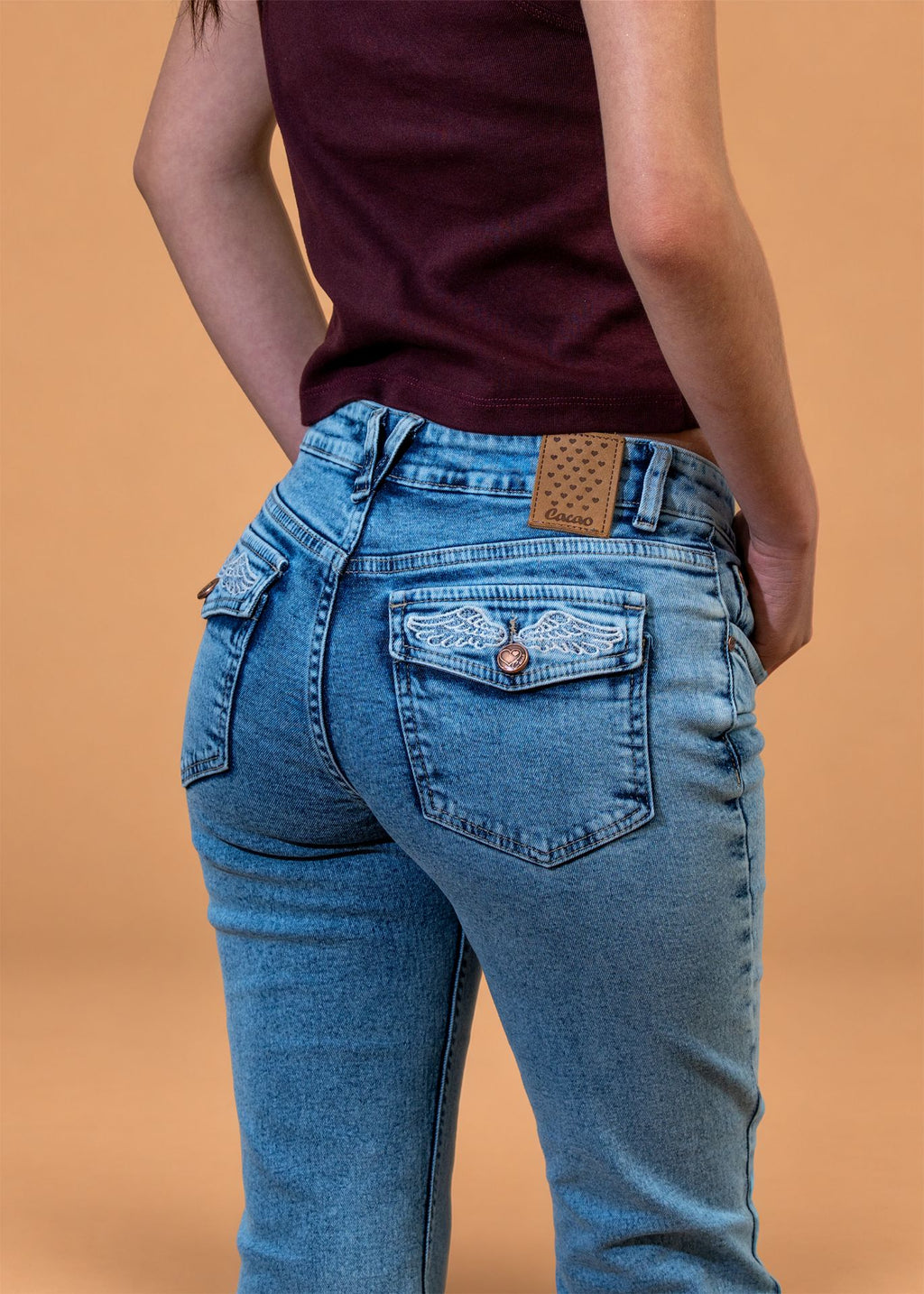 Jeans Lois Flare Tapetas Bordadas Azul Cacao