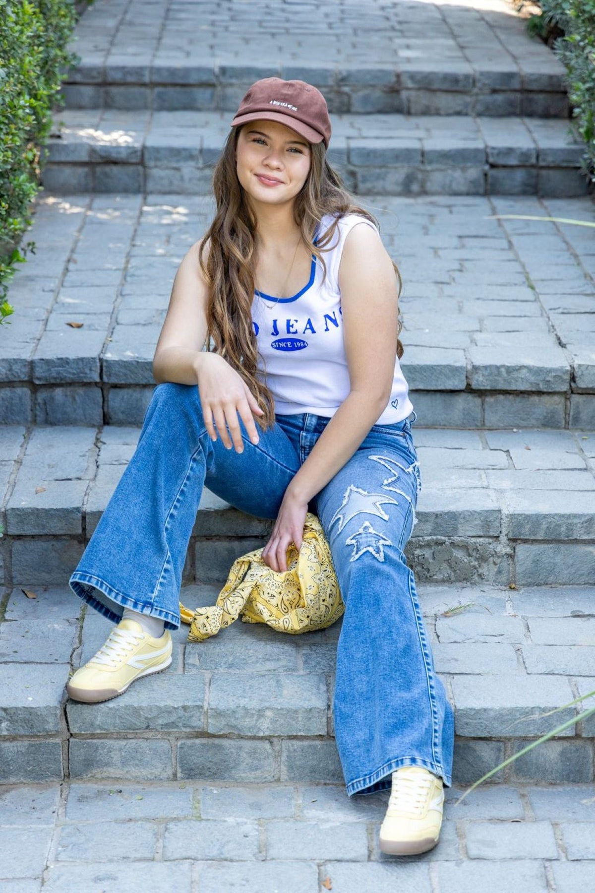 Jeans Chiky Flare Estrella Parche Azul Niña Cacao