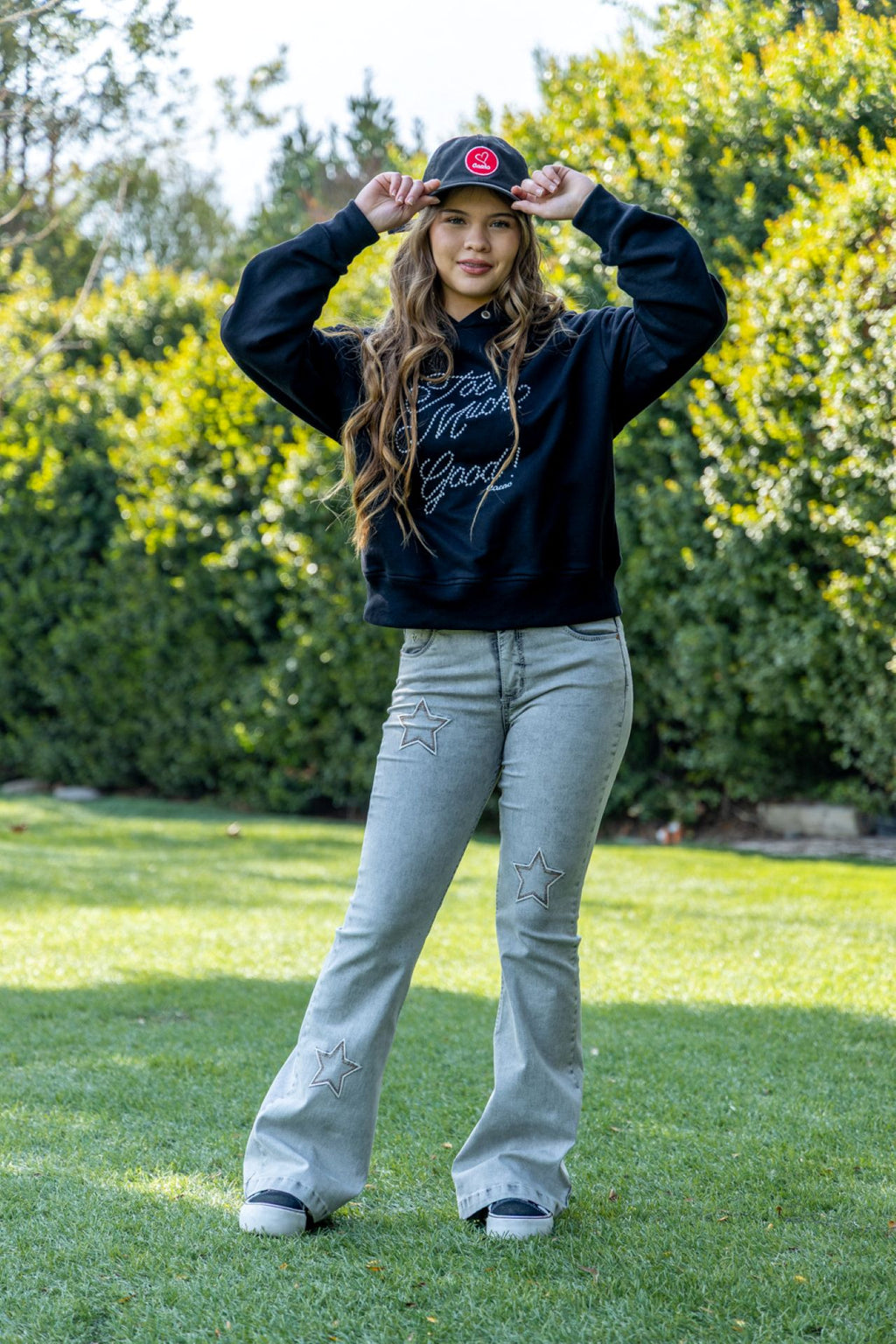 Jeans Glith Flare Bordado con Desflecado Gris Cacao