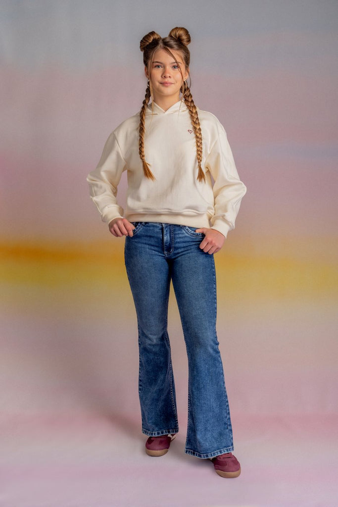 Jeans Angel Flare Bordado Bolsillo Trasero Azul Cacao