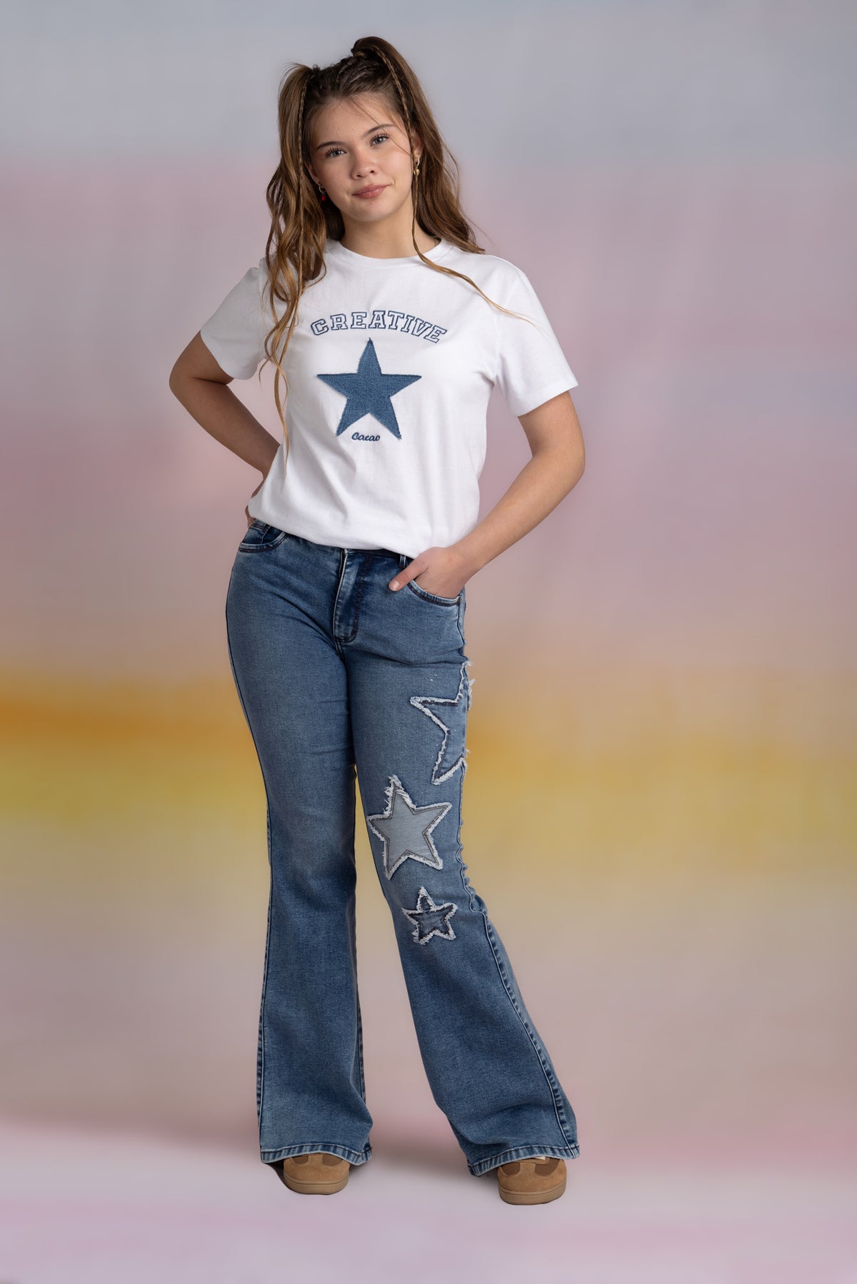Polera Safira Regular Parche Estrella Blanca Cacao
